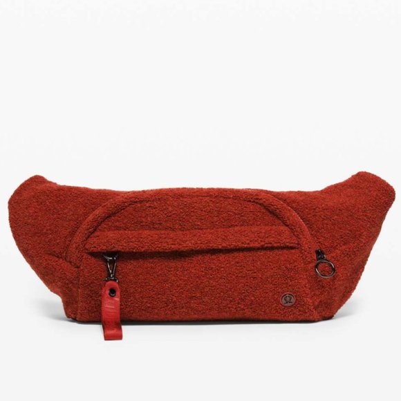 Lululemon On the Beat Belt Bag Sherpa Fanny Pack - Picture 3 of 11